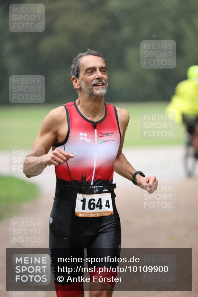 30.08.2026 - Elbe Triathlon Hamburg Antke Förster http://msf.ph/oto/10109900 30.08.2026 16:07:39 Laufen 1644 meine-sportfotos.de