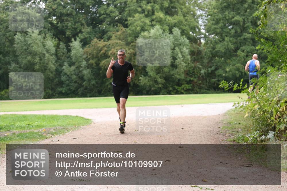 30.08.2026 - Elbe Triathlon Hamburg Antke Förster http://msf.ph/oto/10109907 30.08.2026 16:36:08 Laufen  meine-sportfotos.de