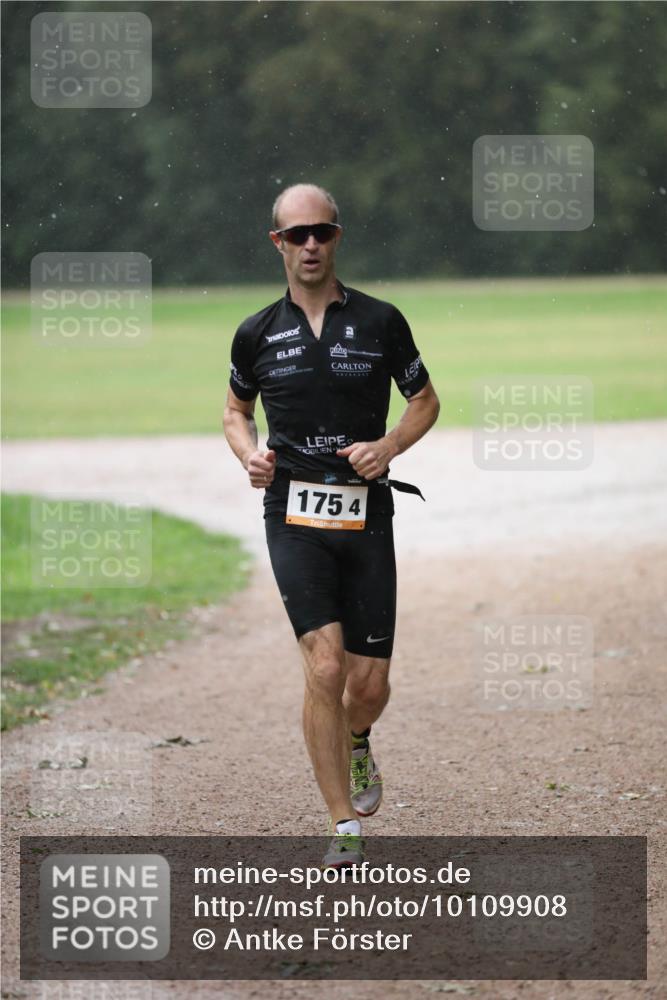 30.08.2026 - Elbe Triathlon Hamburg Antke Förster http://msf.ph/oto/10109908 30.08.2026 16:09:22 Laufen 1754 meine-sportfotos.de