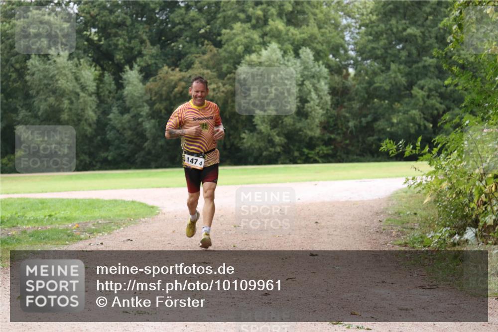30.08.2026 - Elbe Triathlon Hamburg Antke Förster http://msf.ph/oto/10109961 30.08.2026 16:40:58 Laufen 147, 4 meine-sportfotos.de