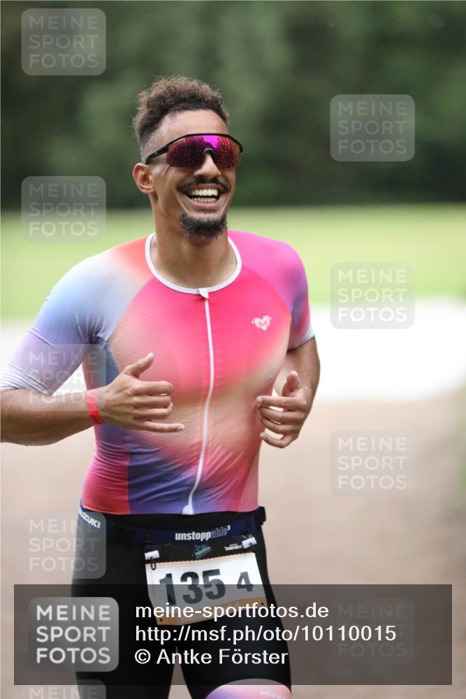 30.08.2026 - Elbe Triathlon Hamburg Antke Förster http://msf.ph/oto/10110015 30.08.2026 16:18:02 Laufen 1354, 4 meine-sportfotos.de