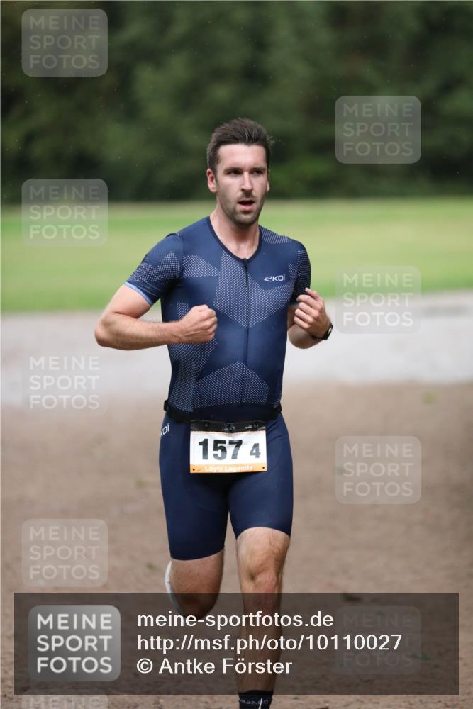 30.08.2026 - Elbe Triathlon Hamburg Antke Förster http://msf.ph/oto/10110027 30.08.2026 16:20:25 Laufen 157, 4 meine-sportfotos.de
