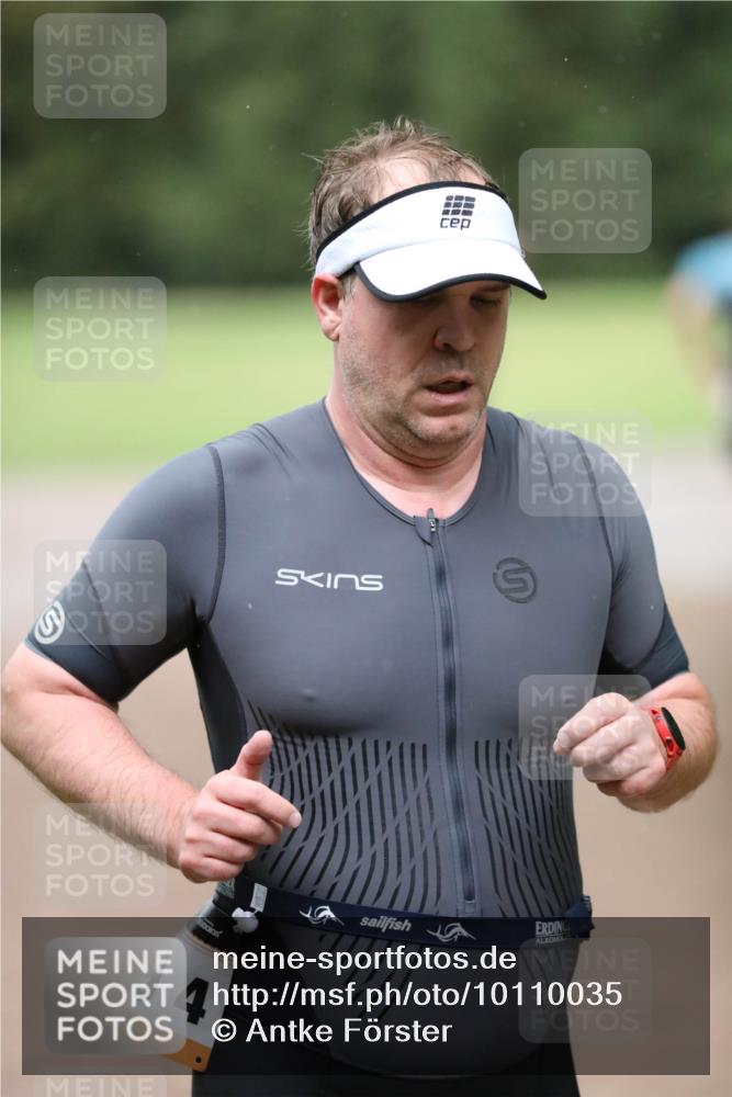 30.08.2026 - Elbe Triathlon Hamburg Antke Förster http://msf.ph/oto/10110035 30.08.2026 16:20:59 Laufen 4 meine-sportfotos.de