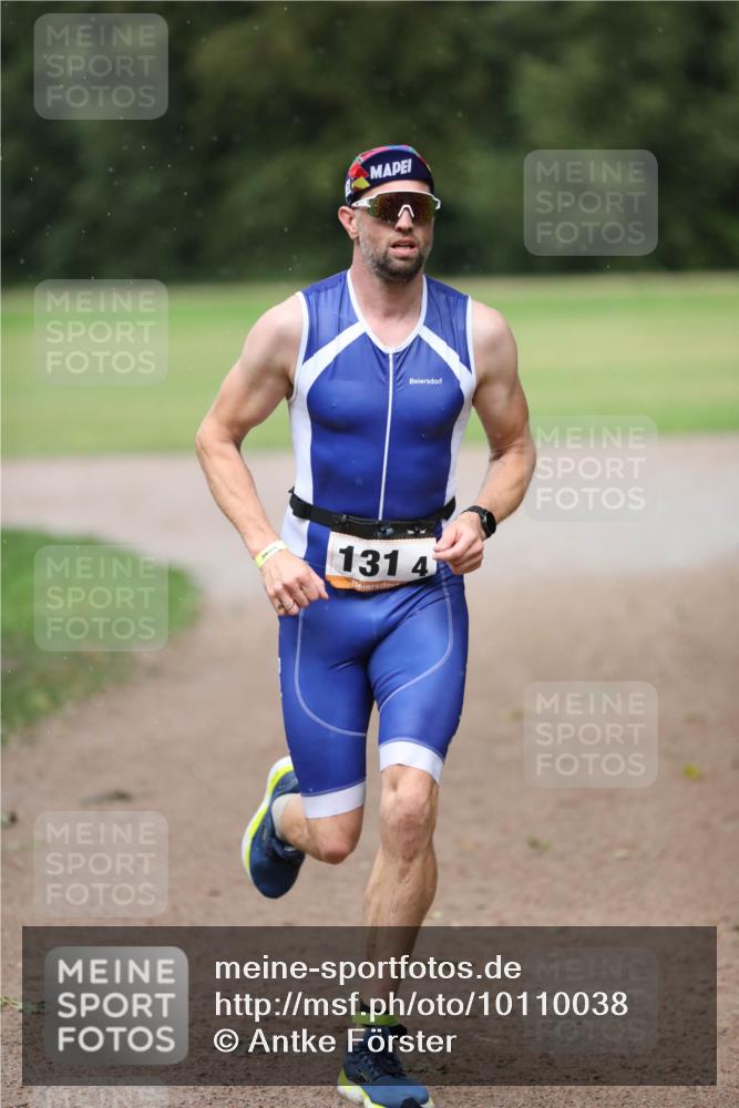 30.08.2026 - Elbe Triathlon Hamburg Antke Förster http://msf.ph/oto/10110038 30.08.2026 16:21:05 Laufen 131, 4 meine-sportfotos.de