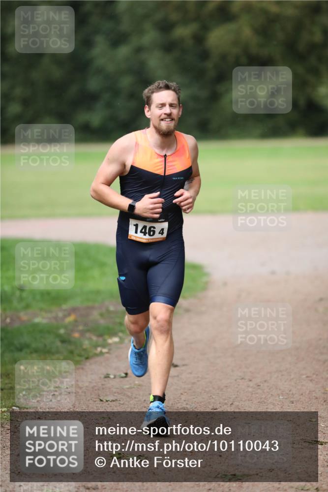 30.08.2026 - Elbe Triathlon Hamburg Antke Förster http://msf.ph/oto/10110043 30.08.2026 16:21:22 Laufen 1464 meine-sportfotos.de