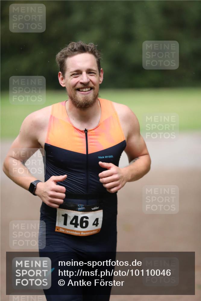 30.08.2026 - Elbe Triathlon Hamburg Antke Förster http://msf.ph/oto/10110046 30.08.2026 16:21:24 Laufen 1464 meine-sportfotos.de