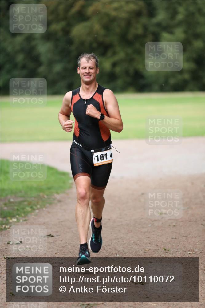 30.08.2026 - Elbe Triathlon Hamburg Antke Förster http://msf.ph/oto/10110072 30.08.2026 16:23:38 Laufen 161, 4 meine-sportfotos.de