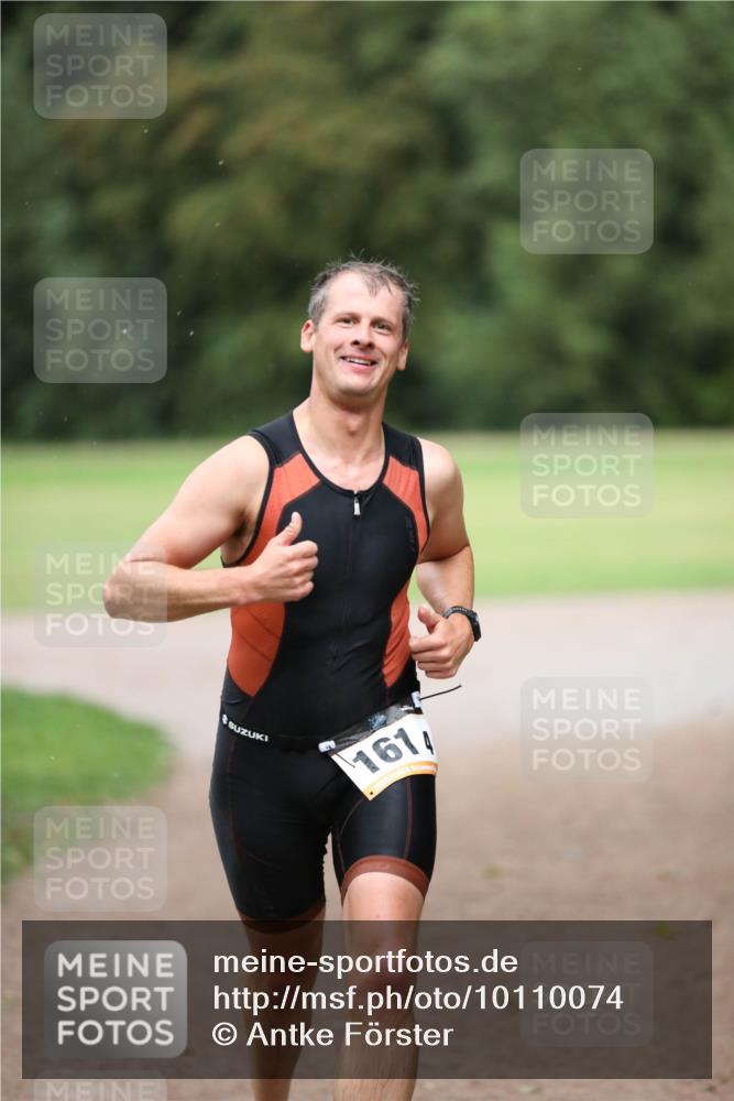 30.08.2026 - Elbe Triathlon Hamburg Antke Förster http://msf.ph/oto/10110074 30.08.2026 16:23:39 Laufen 161 meine-sportfotos.de