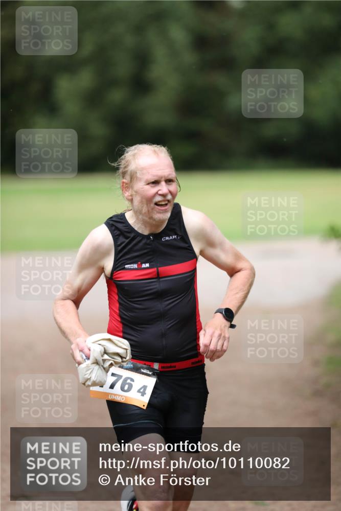 30.08.2026 - Elbe Triathlon Hamburg Antke Förster http://msf.ph/oto/10110082 30.08.2026 16:24:23 Laufen 764 meine-sportfotos.de