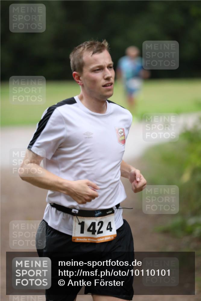 30.08.2026 - Elbe Triathlon Hamburg Antke Förster http://msf.ph/oto/10110101 30.08.2026 16:26:30 Laufen 1424, 2 meine-sportfotos.de