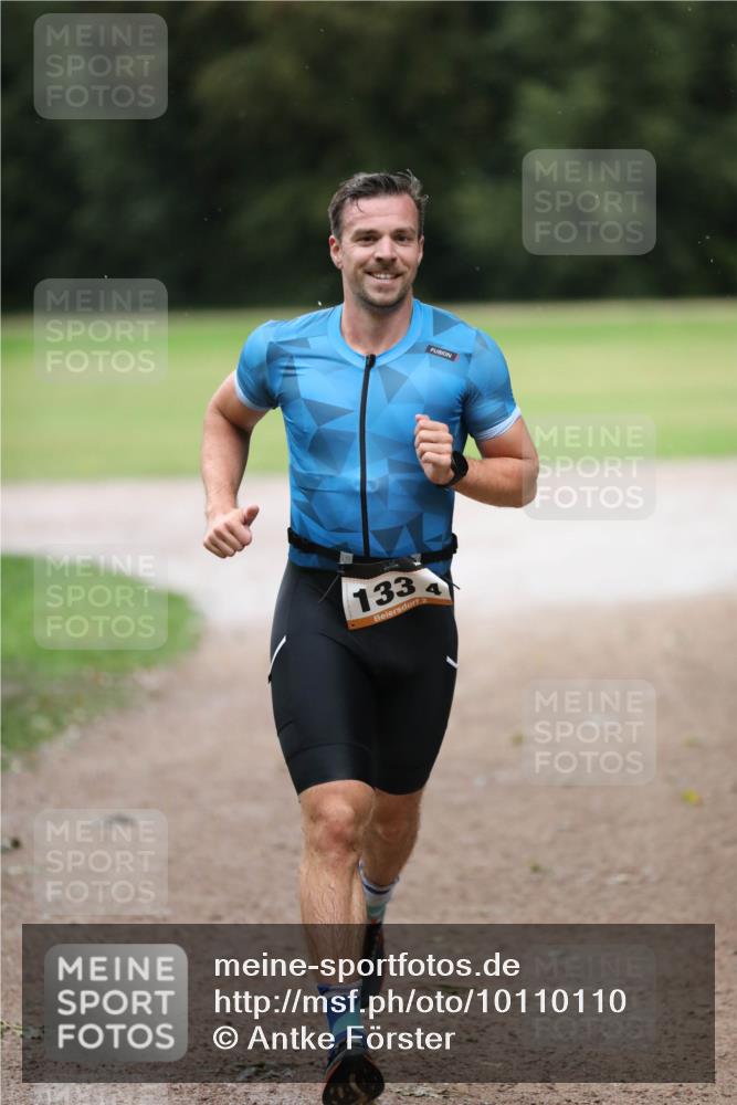 30.08.2026 - Elbe Triathlon Hamburg Antke Förster http://msf.ph/oto/10110110 30.08.2026 16:26:40 Laufen 133 meine-sportfotos.de
