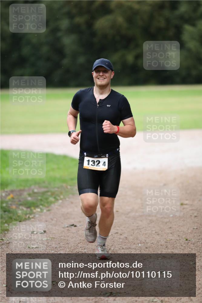 30.08.2026 - Elbe Triathlon Hamburg Antke Förster http://msf.ph/oto/10110115 30.08.2026 16:27:08 Laufen 1324, 10 meine-sportfotos.de