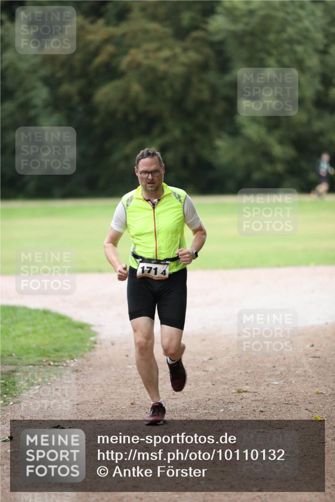 30.08.2026 - Elbe Triathlon Hamburg Antke Förster http://msf.ph/oto/10110132 30.08.2026 16:30:11 Laufen 1714 meine-sportfotos.de