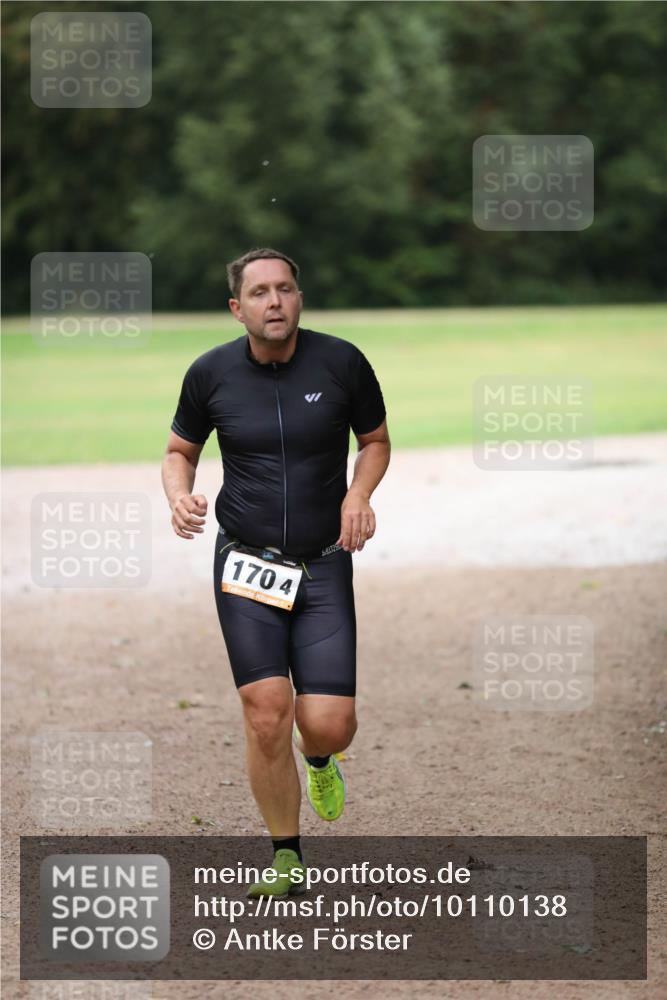 30.08.2026 - Elbe Triathlon Hamburg Antke Förster http://msf.ph/oto/10110138 30.08.2026 16:30:20 Laufen 1704, 1 meine-sportfotos.de