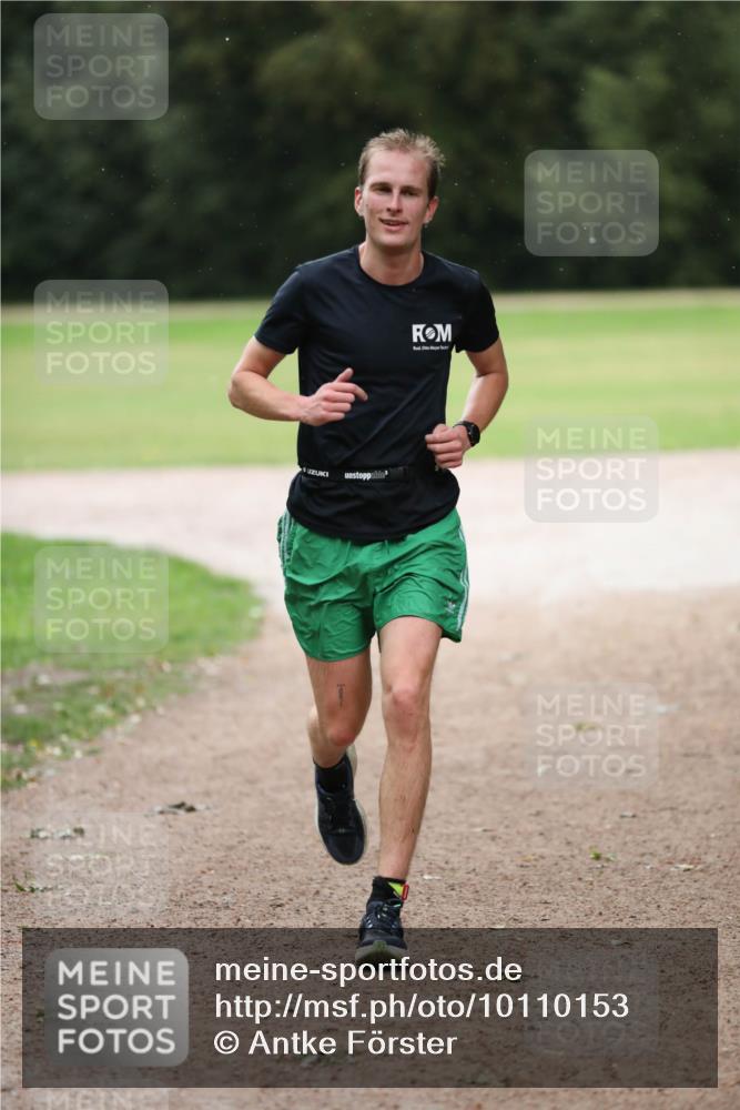 30.08.2026 - Elbe Triathlon Hamburg Antke Förster http://msf.ph/oto/10110153 30.08.2026 16:35:59 Laufen  meine-sportfotos.de