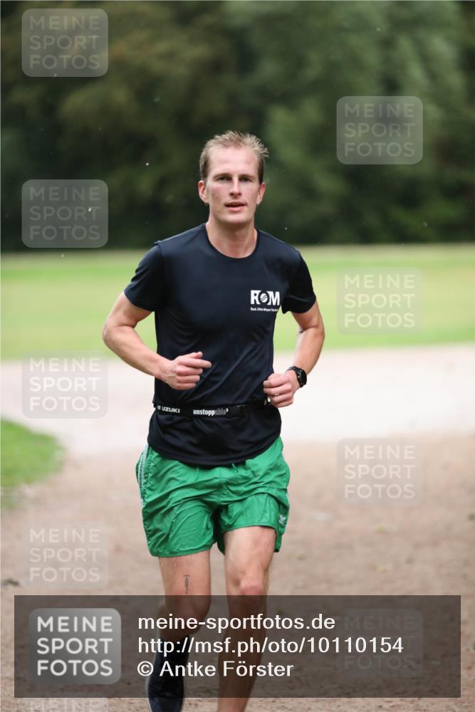 30.08.2026 - Elbe Triathlon Hamburg Antke Förster http://msf.ph/oto/10110154 30.08.2026 16:36:00 Laufen  meine-sportfotos.de