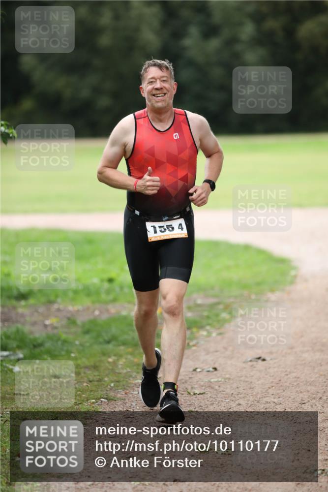 30.08.2026 - Elbe Triathlon Hamburg Antke Förster http://msf.ph/oto/10110177 30.08.2026 16:40:25 Laufen 155, 4 meine-sportfotos.de
