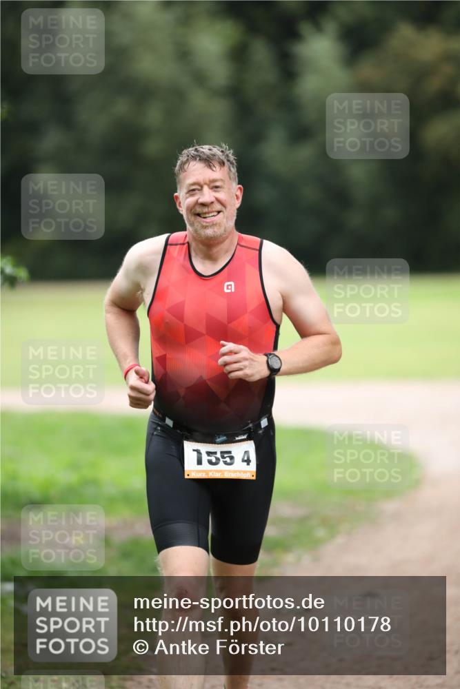 30.08.2026 - Elbe Triathlon Hamburg Antke Förster http://msf.ph/oto/10110178 30.08.2026 16:40:26 Laufen 1554 meine-sportfotos.de