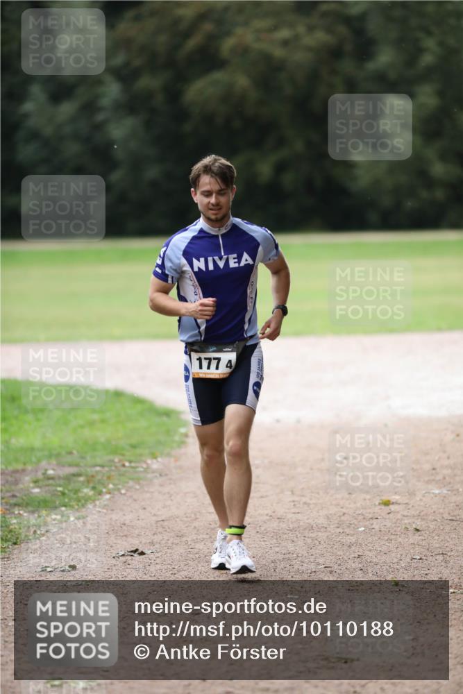 30.08.2026 - Elbe Triathlon Hamburg Antke Förster http://msf.ph/oto/10110188 30.08.2026 16:44:48 Laufen 177, 4 meine-sportfotos.de
