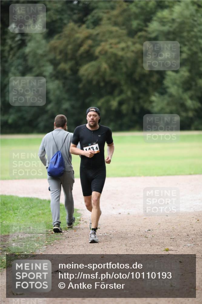 30.08.2026 - Elbe Triathlon Hamburg Antke Förster http://msf.ph/oto/10110193 30.08.2026 16:51:08 Laufen 434 meine-sportfotos.de