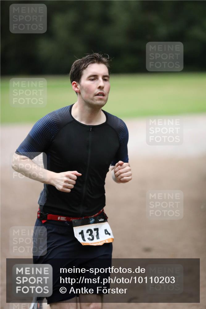 30.08.2026 - Elbe Triathlon Hamburg Antke Förster http://msf.ph/oto/10110203 30.08.2026 16:53:53 Laufen 1374 meine-sportfotos.de