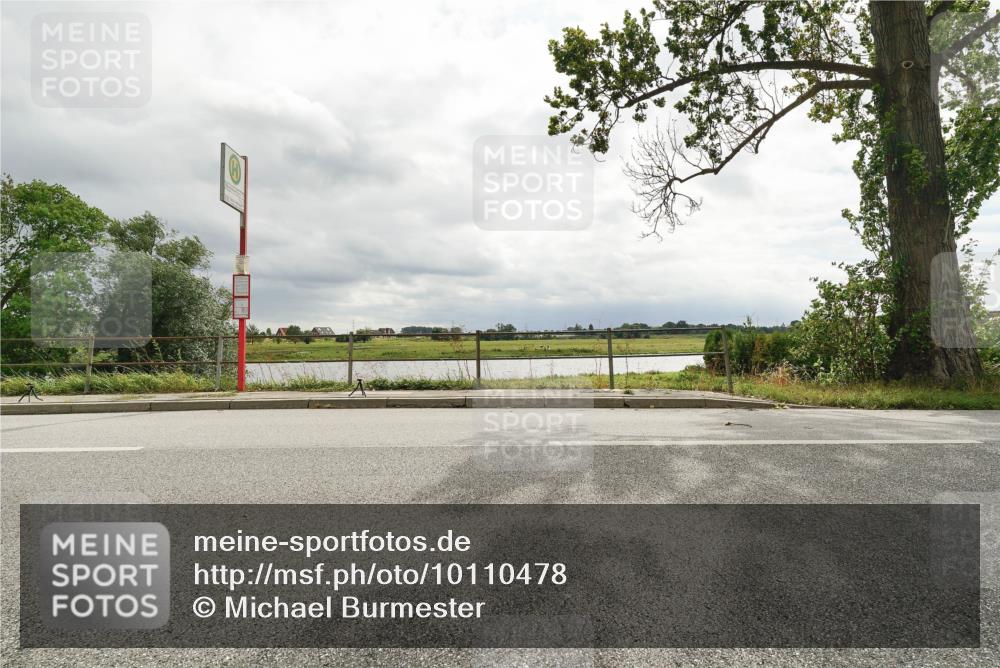 30.08.2026 - Elbe Triathlon Hamburg Michael Burmester http://msf.ph/oto/10110478 30.08.2026 14:31:40 Radfahren  meine-sportfotos.de