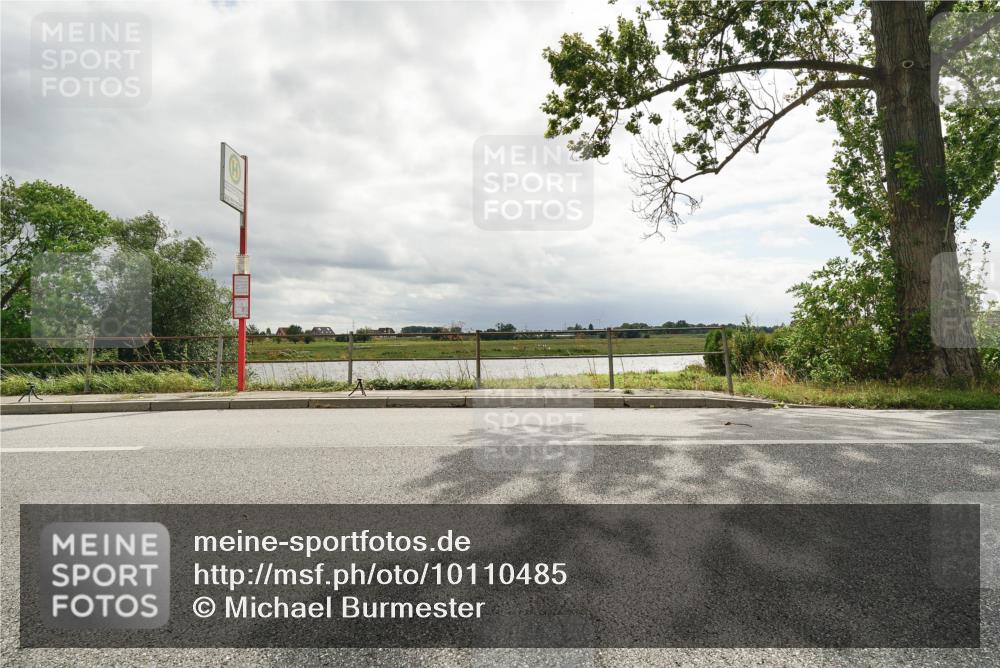 30.08.2026 - Elbe Triathlon Hamburg Michael Burmester http://msf.ph/oto/10110485 30.08.2026 14:33:02 Radfahren  meine-sportfotos.de