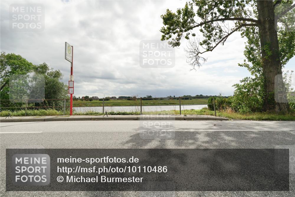30.08.2026 - Elbe Triathlon Hamburg Michael Burmester http://msf.ph/oto/10110486 30.08.2026 14:33:03 Radfahren  meine-sportfotos.de