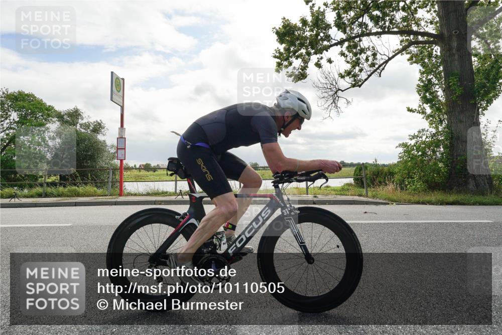 30.08.2026 - Elbe Triathlon Hamburg Michael Burmester http://msf.ph/oto/10110505 30.08.2026 14:40:18 Radfahren  meine-sportfotos.de