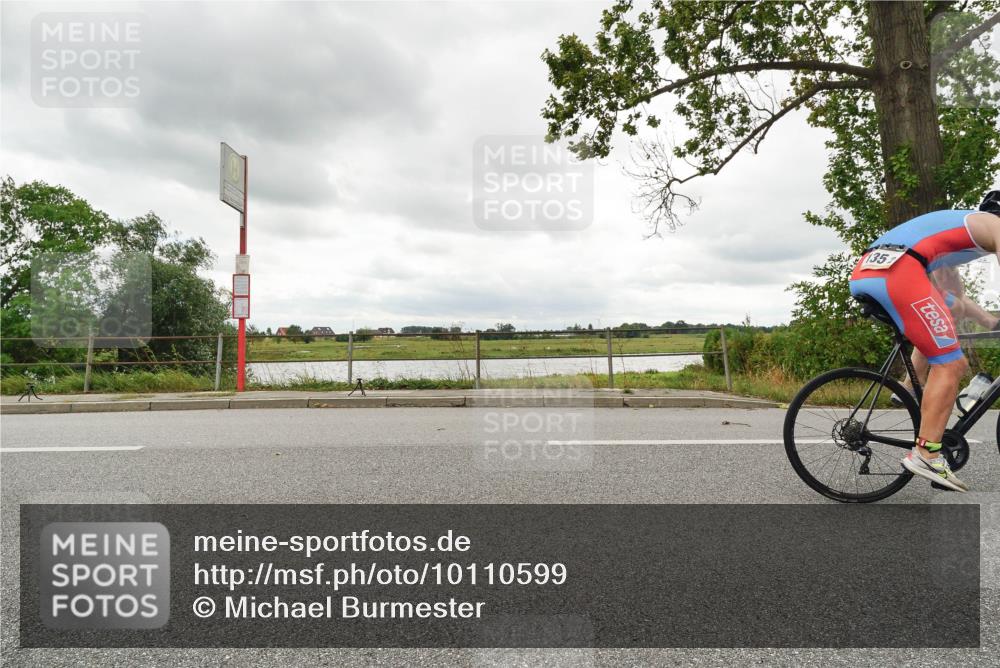 30.08.2026 - Elbe Triathlon Hamburg Michael Burmester http://msf.ph/oto/10110599 30.08.2026 14:51:46 Radfahren  meine-sportfotos.de