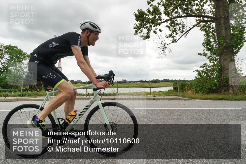 30.08.2026 - Elbe Triathlon Hamburg Michael Burmester http://msf.ph/oto/10110600 30.08.2026 14:51:52 Radfahren  meine-sportfotos.de