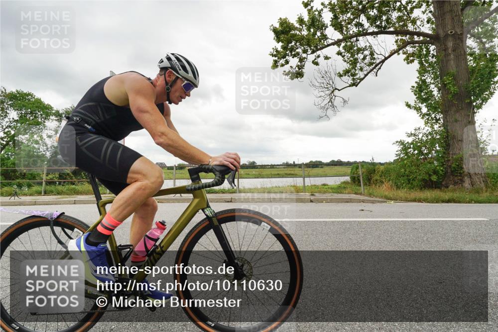 30.08.2026 - Elbe Triathlon Hamburg Michael Burmester http://msf.ph/oto/10110630 30.08.2026 14:54:00 Radfahren  meine-sportfotos.de