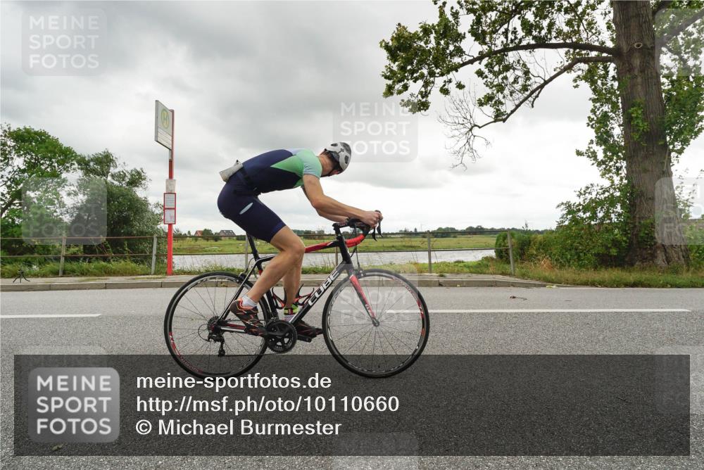 30.08.2026 - Elbe Triathlon Hamburg Michael Burmester http://msf.ph/oto/10110660 30.08.2026 14:56:08 Radfahren  meine-sportfotos.de