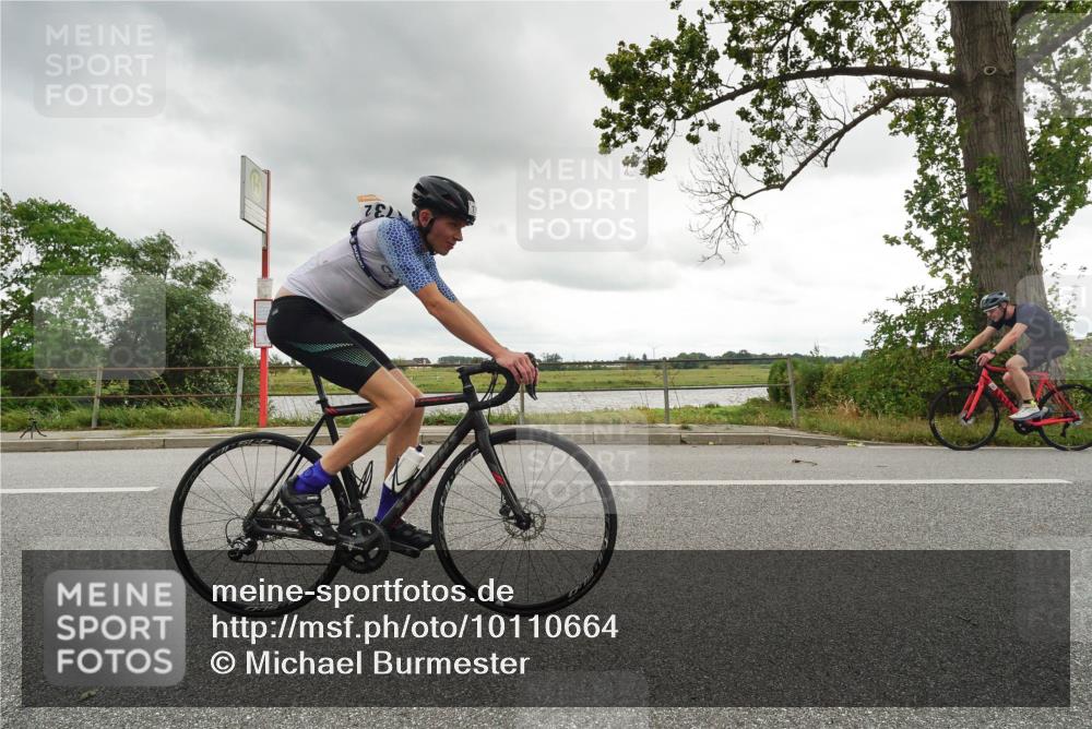 30.08.2026 - Elbe Triathlon Hamburg Michael Burmester http://msf.ph/oto/10110664 30.08.2026 14:56:25 Radfahren 732 meine-sportfotos.de