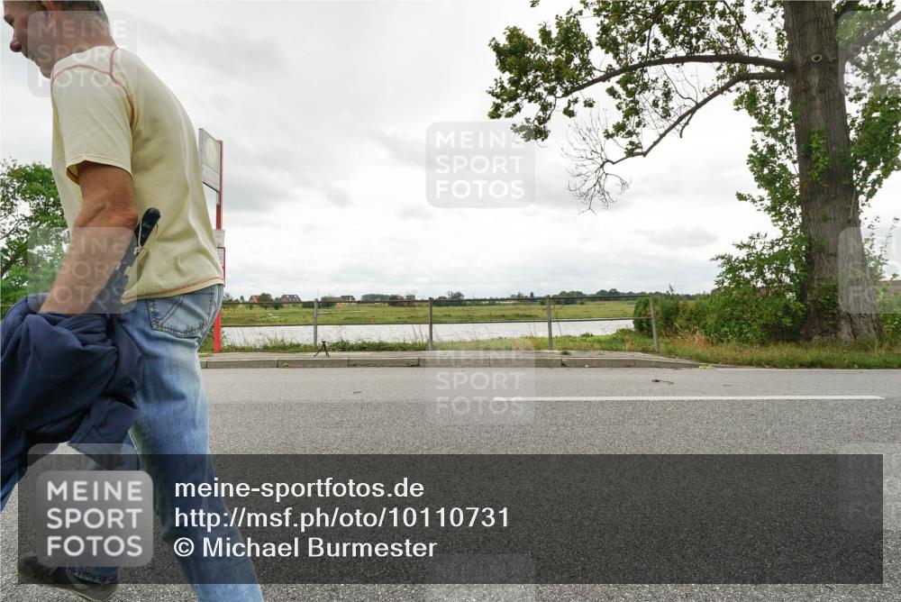 30.08.2026 - Elbe Triathlon Hamburg Michael Burmester http://msf.ph/oto/10110731 30.08.2026 15:03:12 Radfahren  meine-sportfotos.de