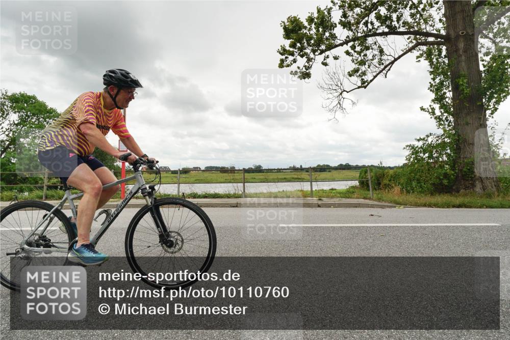 30.08.2026 - Elbe Triathlon Hamburg Michael Burmester http://msf.ph/oto/10110760 30.08.2026 15:07:05 Radfahren  meine-sportfotos.de
