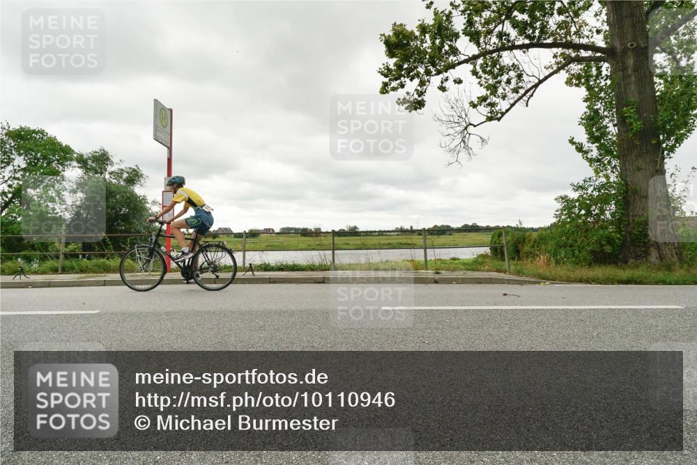 30.08.2026 - Elbe Triathlon Hamburg Michael Burmester http://msf.ph/oto/10110946 30.08.2026 15:35:25 Radfahren  meine-sportfotos.de