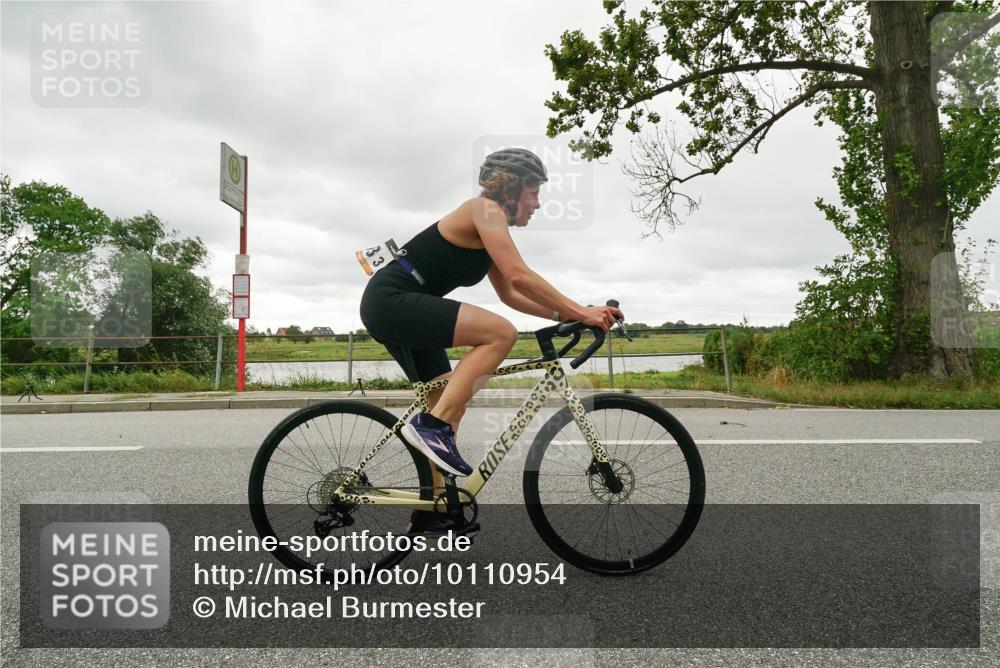 30.08.2026 - Elbe Triathlon Hamburg Michael Burmester http://msf.ph/oto/10110954 30.08.2026 15:36:25 Radfahren 33, 2 meine-sportfotos.de