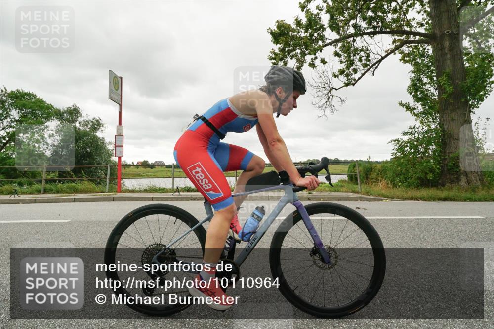30.08.2026 - Elbe Triathlon Hamburg Michael Burmester http://msf.ph/oto/10110964 30.08.2026 15:37:05 Radfahren  meine-sportfotos.de