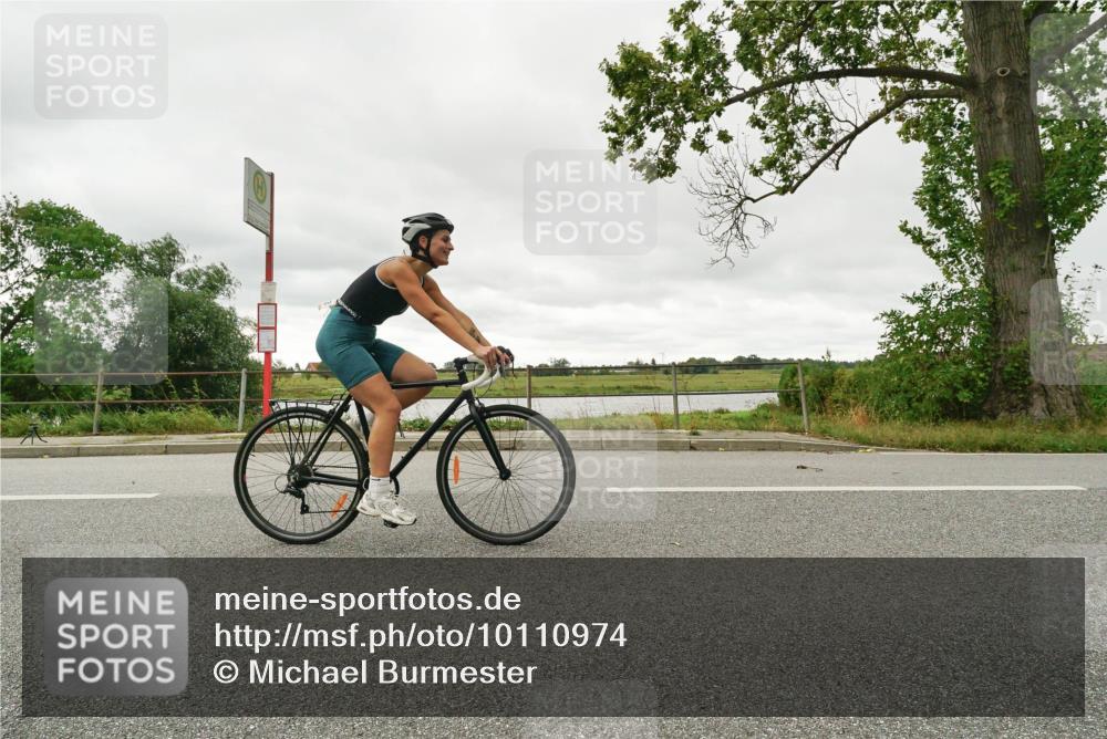 30.08.2026 - Elbe Triathlon Hamburg Michael Burmester http://msf.ph/oto/10110974 30.08.2026 15:38:34 Radfahren  meine-sportfotos.de