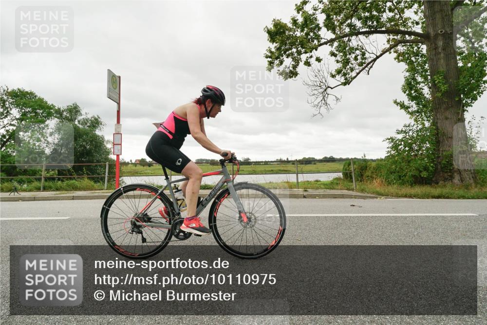 30.08.2026 - Elbe Triathlon Hamburg Michael Burmester http://msf.ph/oto/10110975 30.08.2026 15:38:40 Radfahren  meine-sportfotos.de