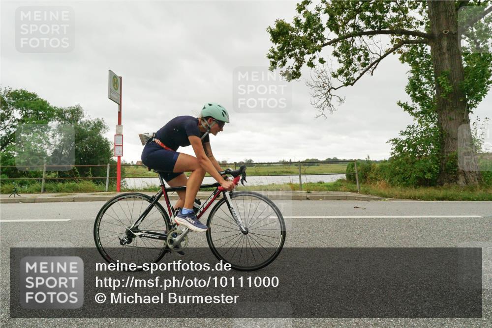 30.08.2026 - Elbe Triathlon Hamburg Michael Burmester http://msf.ph/oto/10111000 30.08.2026 15:40:35 Radfahren  meine-sportfotos.de