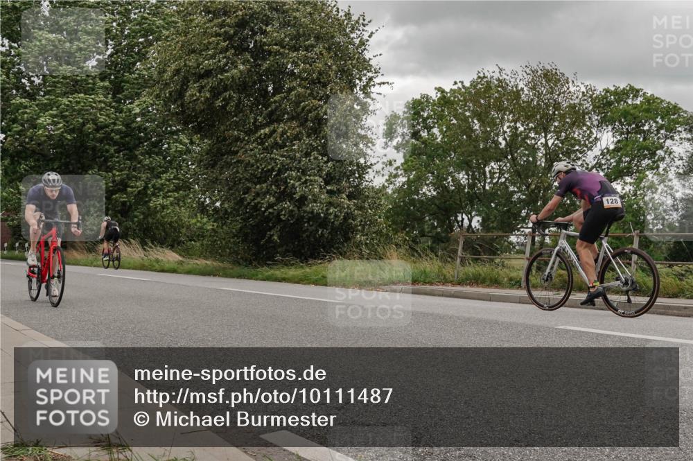30.08.2026 - Elbe Triathlon Hamburg Michael Burmester http://msf.ph/oto/10111487 30.08.2026 14:52:40 Radfahren 128, 145 meine-sportfotos.de
