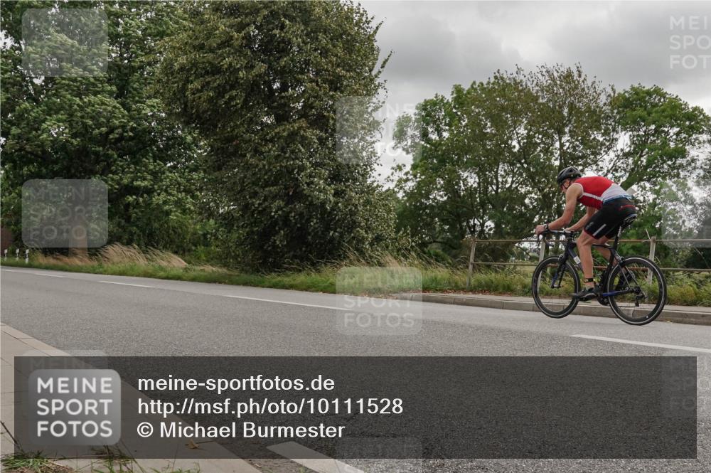 30.08.2026 - Elbe Triathlon Hamburg Michael Burmester http://msf.ph/oto/10111528 30.08.2026 14:55:18 Radfahren 137 meine-sportfotos.de