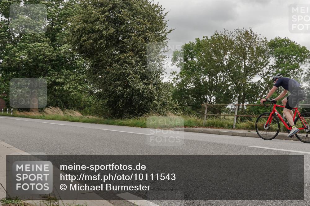 30.08.2026 - Elbe Triathlon Hamburg Michael Burmester http://msf.ph/oto/10111543 30.08.2026 14:56:26 Radfahren  meine-sportfotos.de