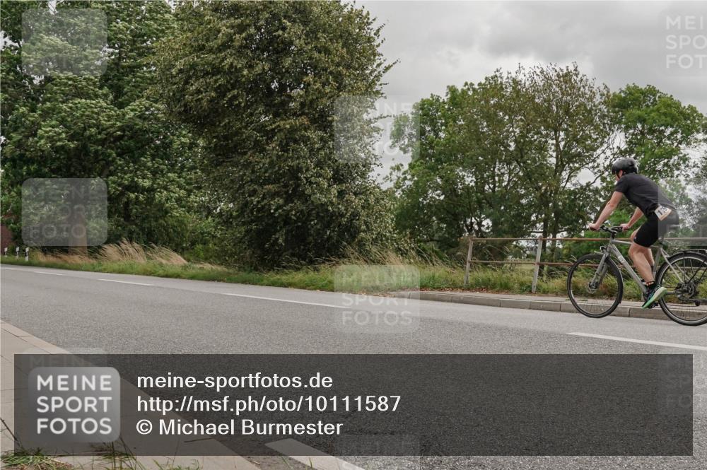 30.08.2026 - Elbe Triathlon Hamburg Michael Burmester http://msf.ph/oto/10111587 30.08.2026 15:00:35 Radfahren 179 meine-sportfotos.de