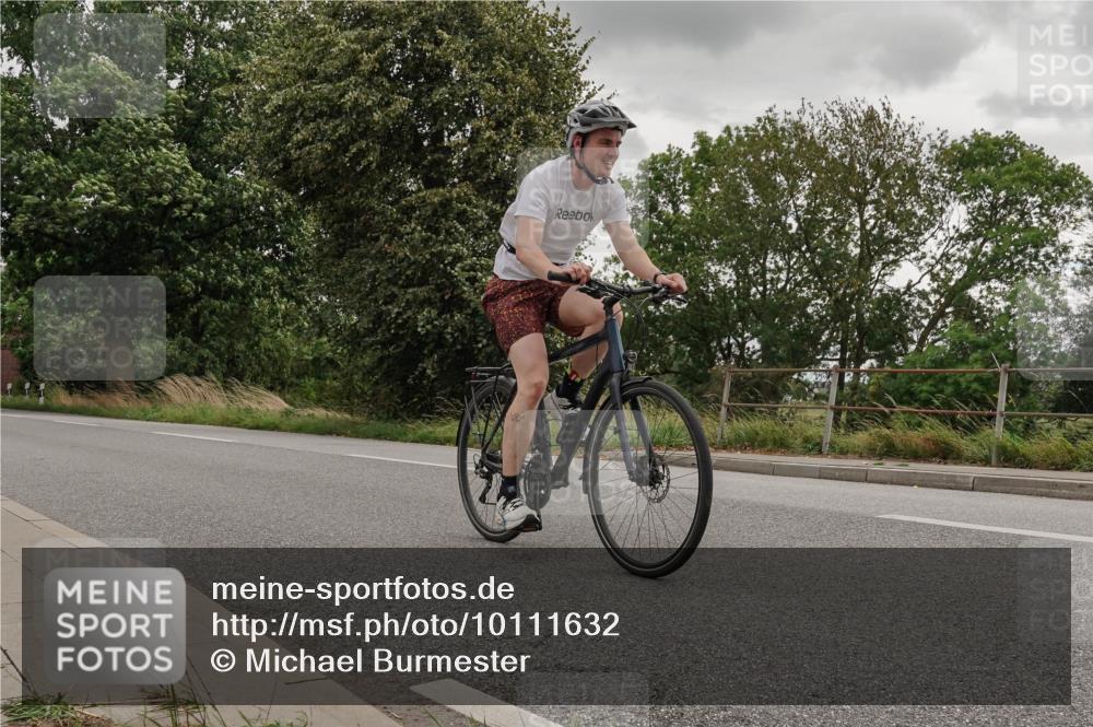 30.08.2026 - Elbe Triathlon Hamburg Michael Burmester http://msf.ph/oto/10111632 30.08.2026 15:06:42 Radfahren  meine-sportfotos.de