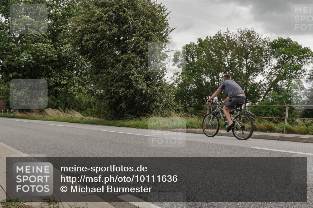 30.08.2026 - Elbe Triathlon Hamburg Michael Burmester http://msf.ph/oto/10111636 30.08.2026 15:07:27 Radfahren  meine-sportfotos.de