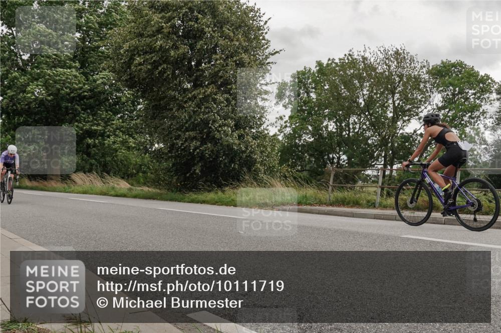 30.08.2026 - Elbe Triathlon Hamburg Michael Burmester http://msf.ph/oto/10111719 30.08.2026 15:25:59 Radfahren  meine-sportfotos.de