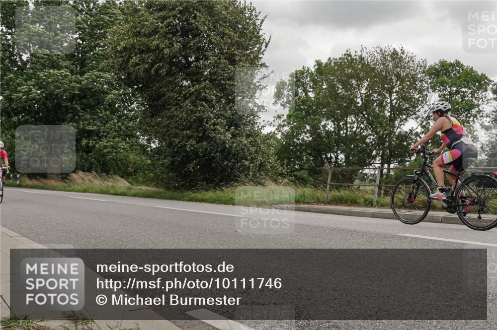 30.08.2026 - Elbe Triathlon Hamburg Michael Burmester http://msf.ph/oto/10111746 30.08.2026 15:28:43 Radfahren  meine-sportfotos.de